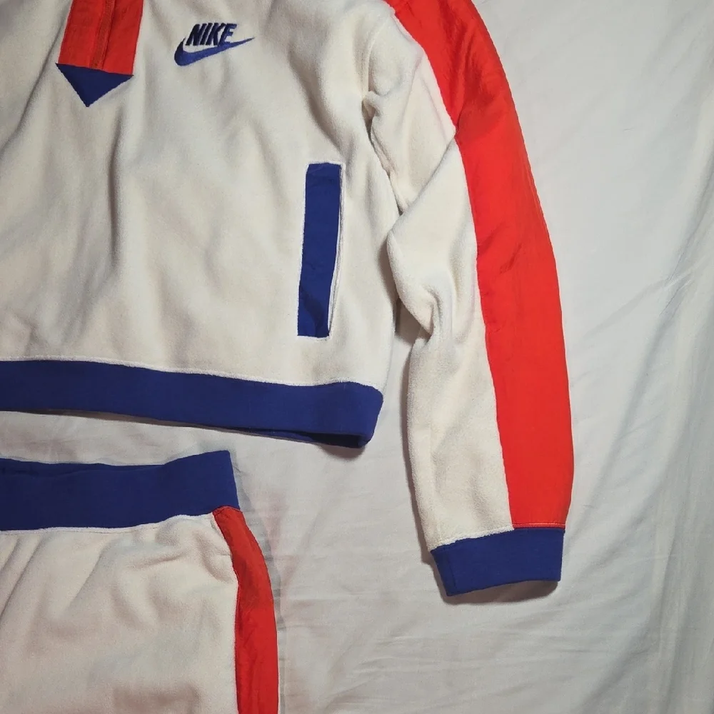 Nike Tracksuit Set - Picture 3 of 12